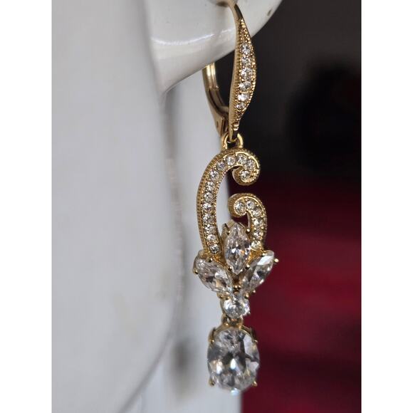 Gorgeous NADRI Clear CZ Crystal Gold Tone Drop Dangle Lever Back Earrings 18K GP - Picture 3 of 8